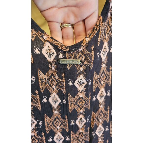 Billabong Geometric Me Knot oversized Lagenlook Bell Sleeve Top Boho M beach EUC - Picture 7 of 9